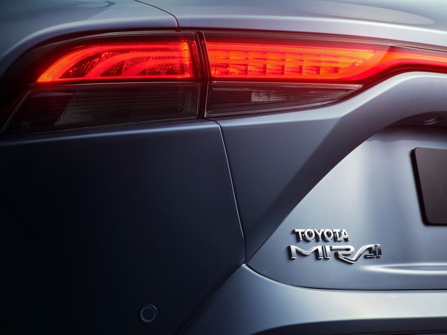 Детали экстерьера Toyota Mirai 2020 года  (WW) (фото 8 из 9)